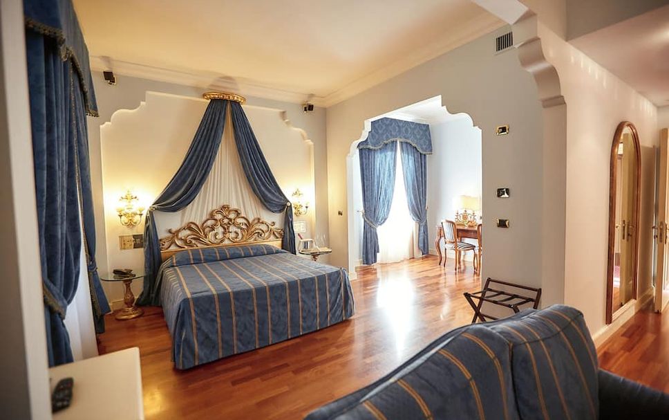 Bedroom Photo