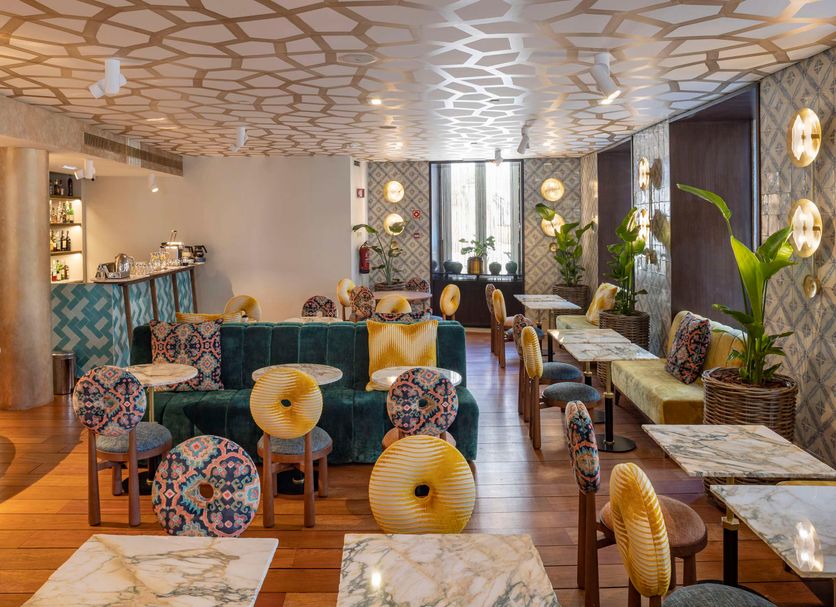 Restaurant Photo