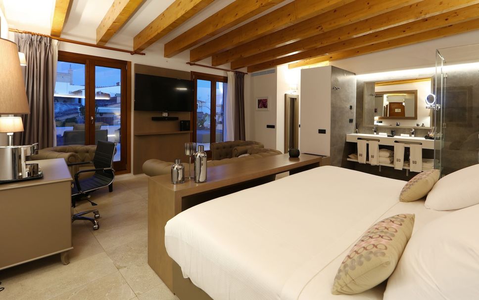 Bedroom Photo