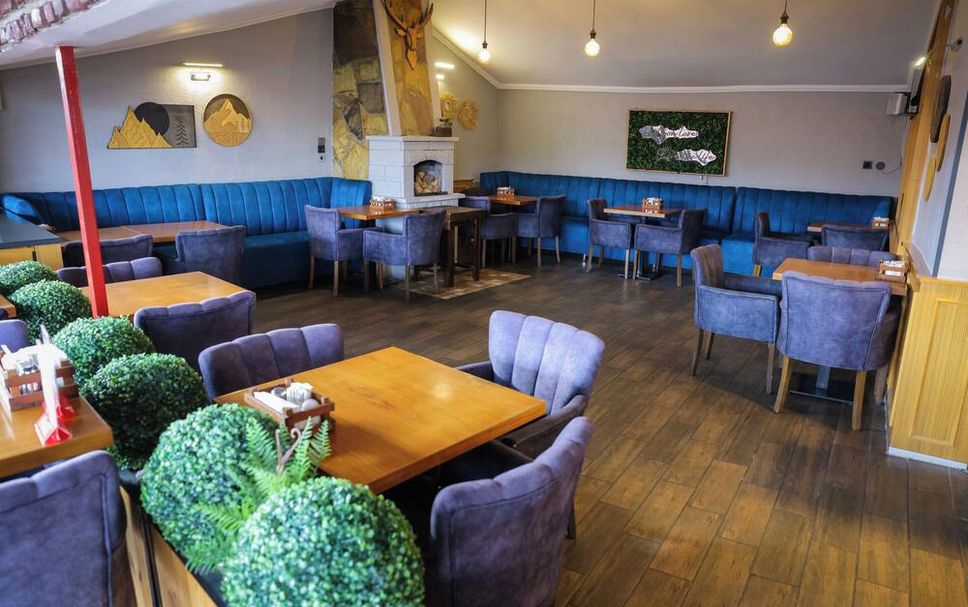 Restaurant Photo