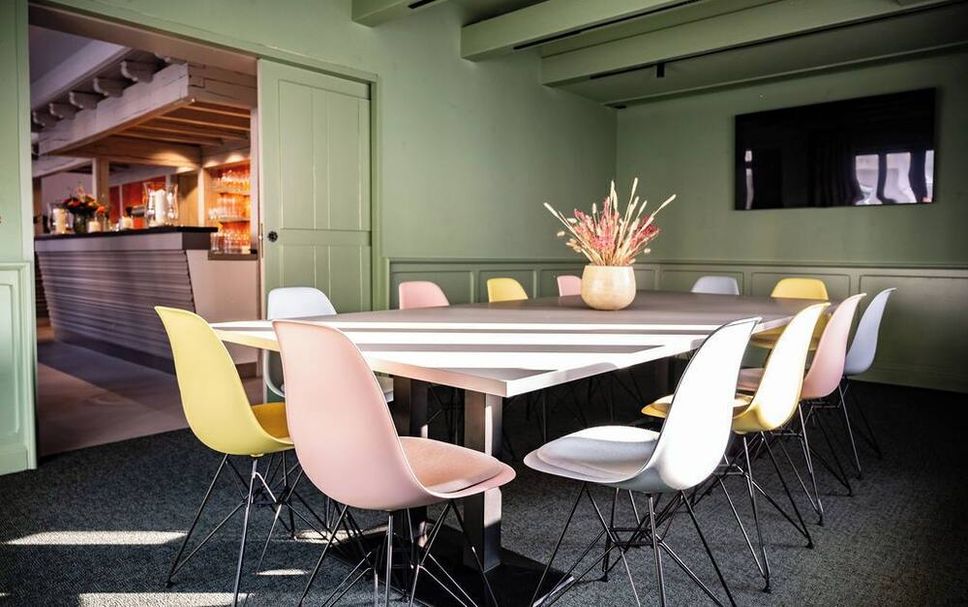 Dining room Photo