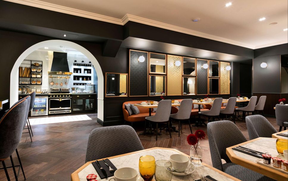Restaurant Photo