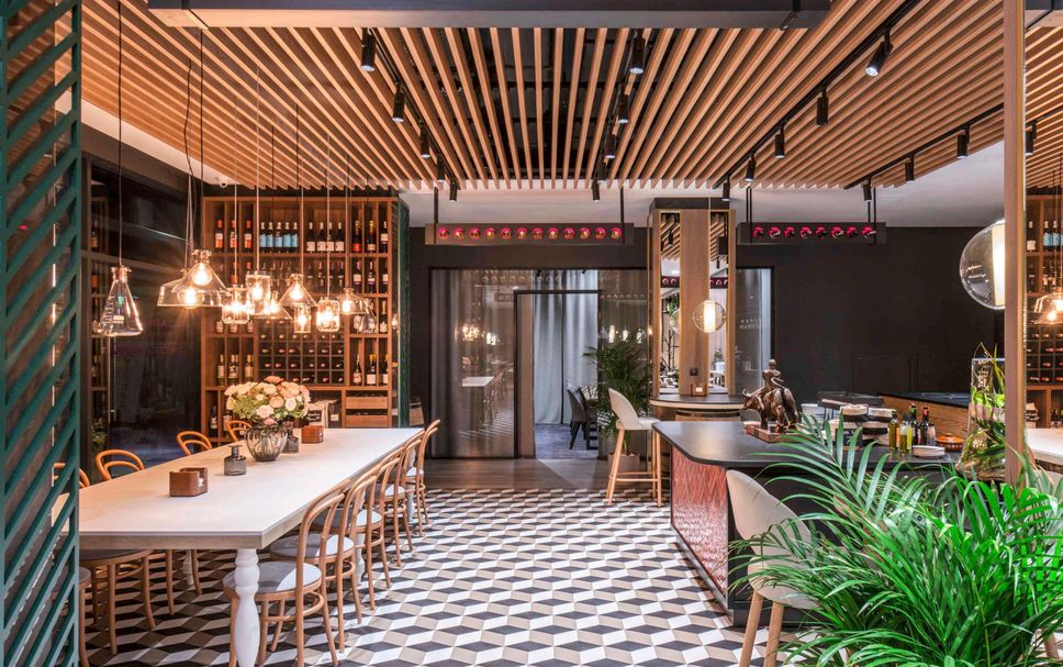 Restaurant Photo
