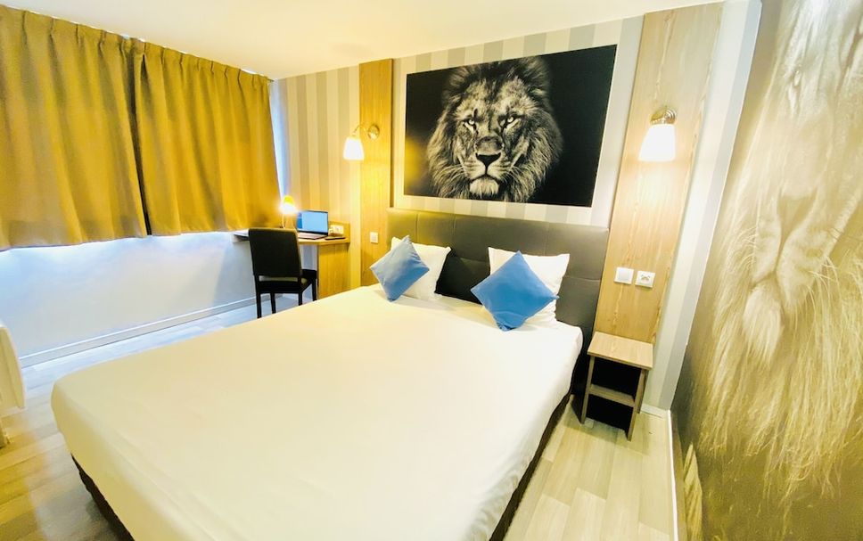 Bedroom Photo
