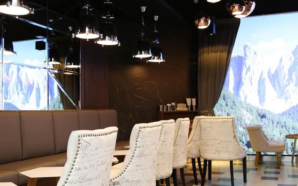 Dining room Photo
