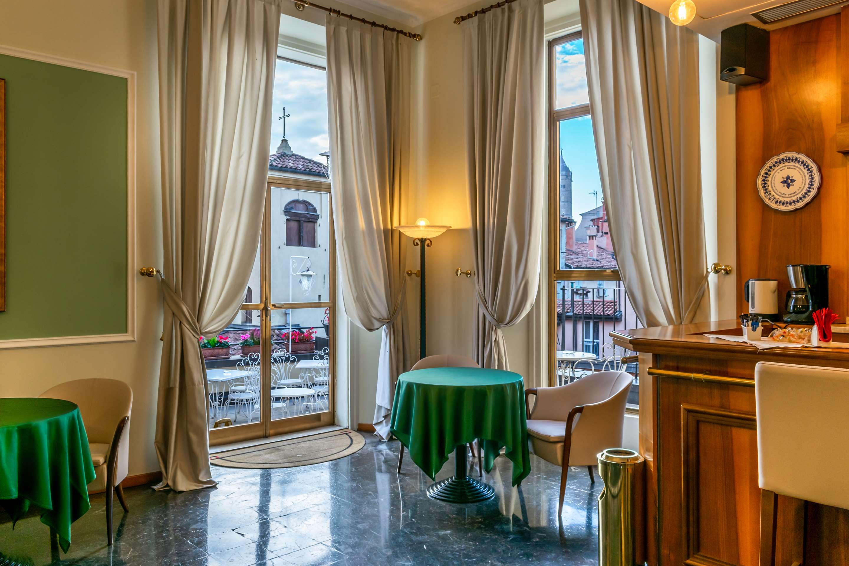 Room amenity
