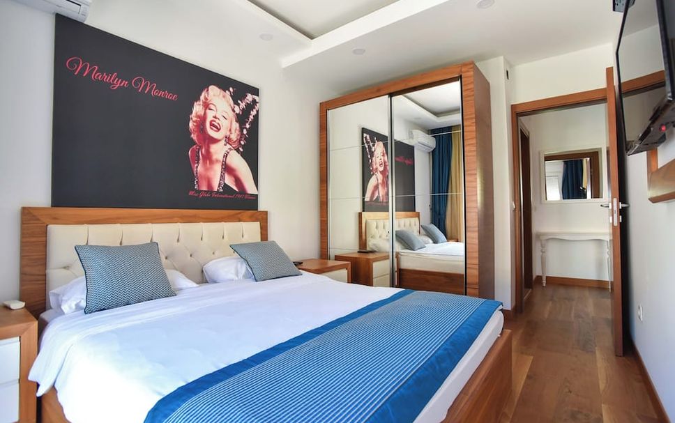 Bedroom Photo