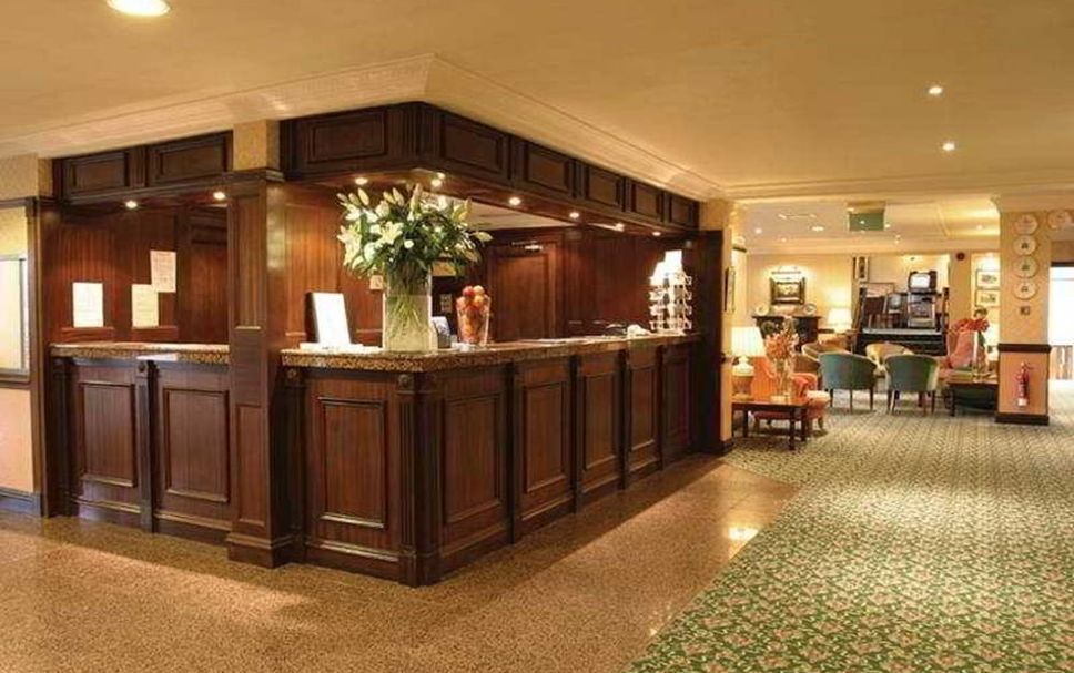 Front desk Photo