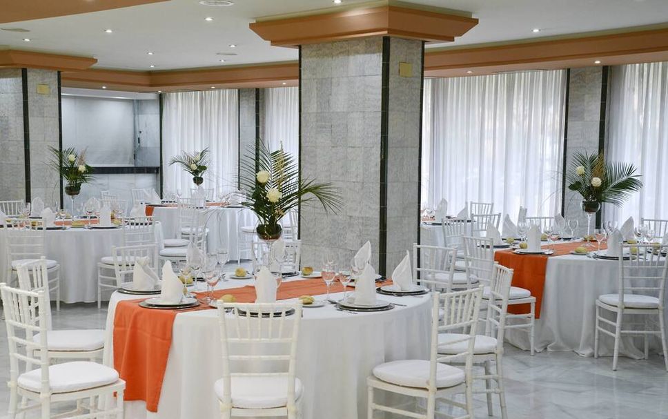 Banquet hall Photo
