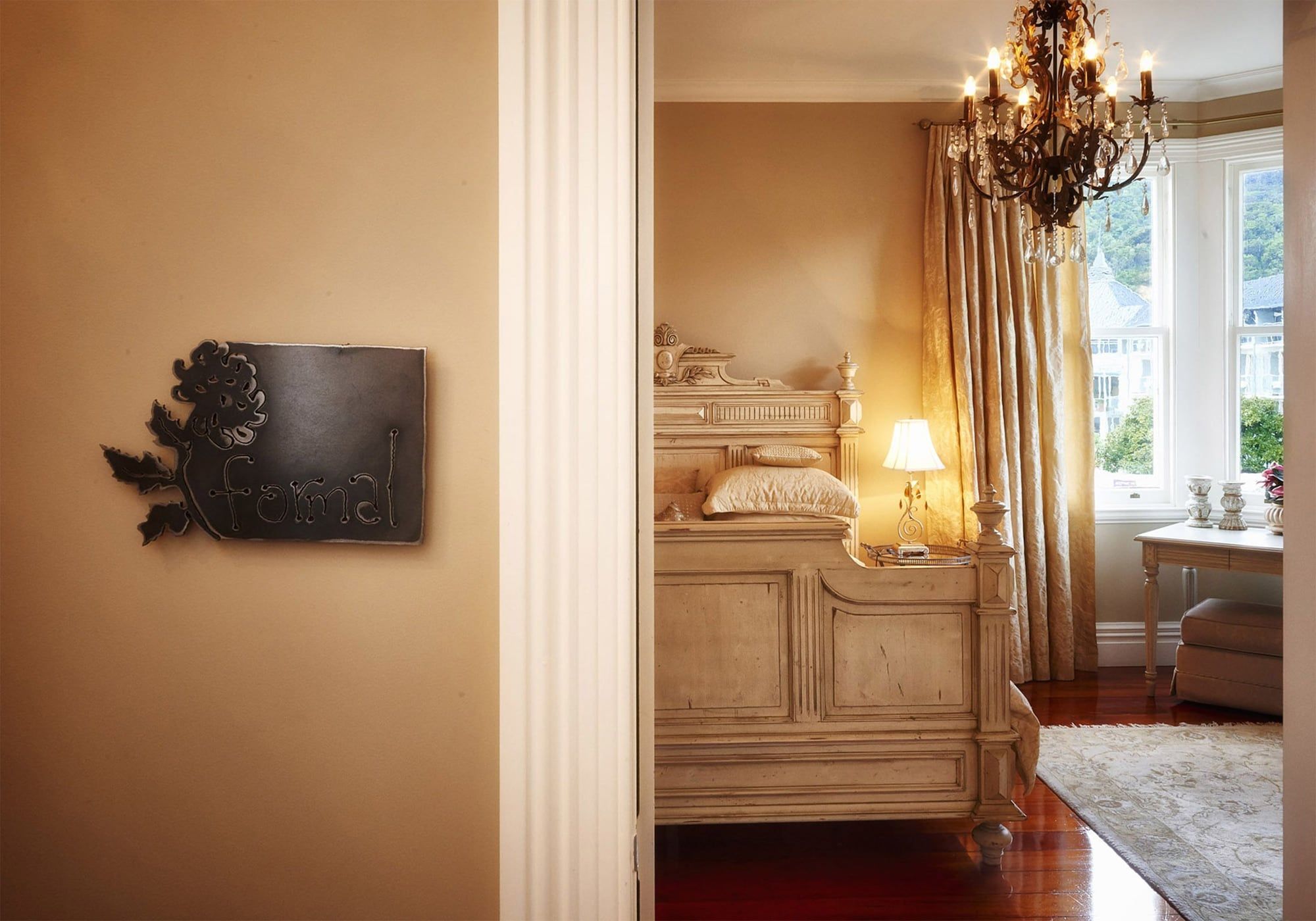 Room amenity