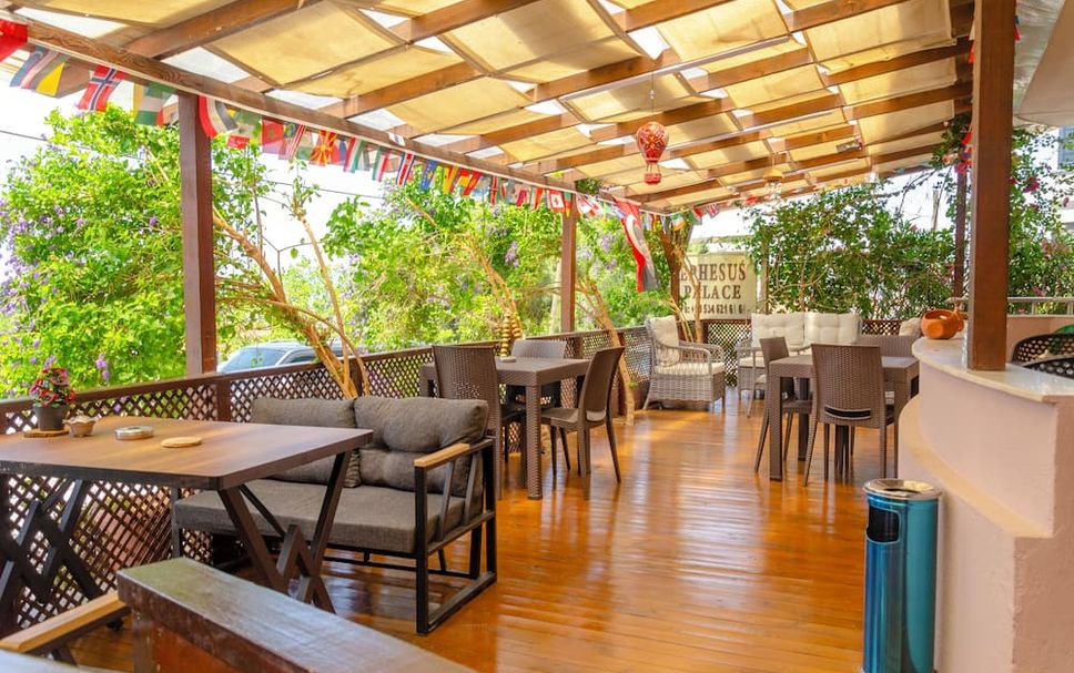 Restaurant Photo