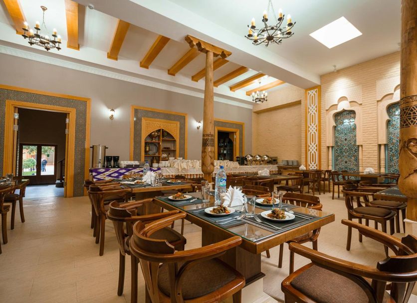 Restaurant Photo