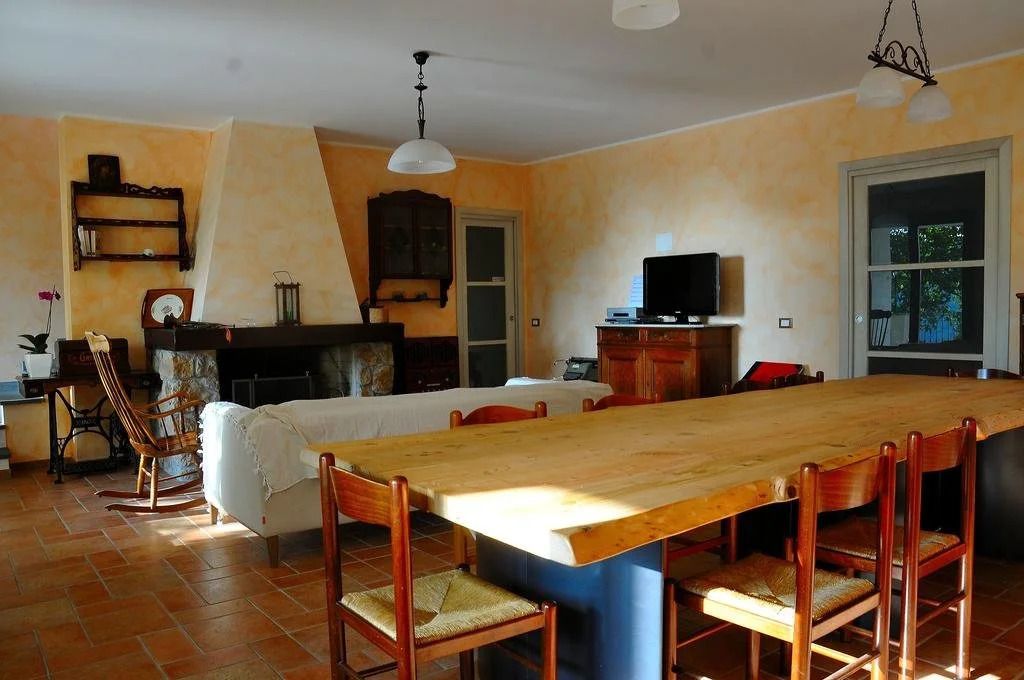 Dining room Photo