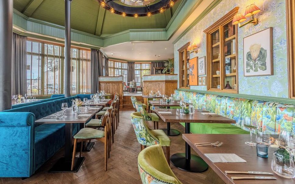 Restaurant Photo