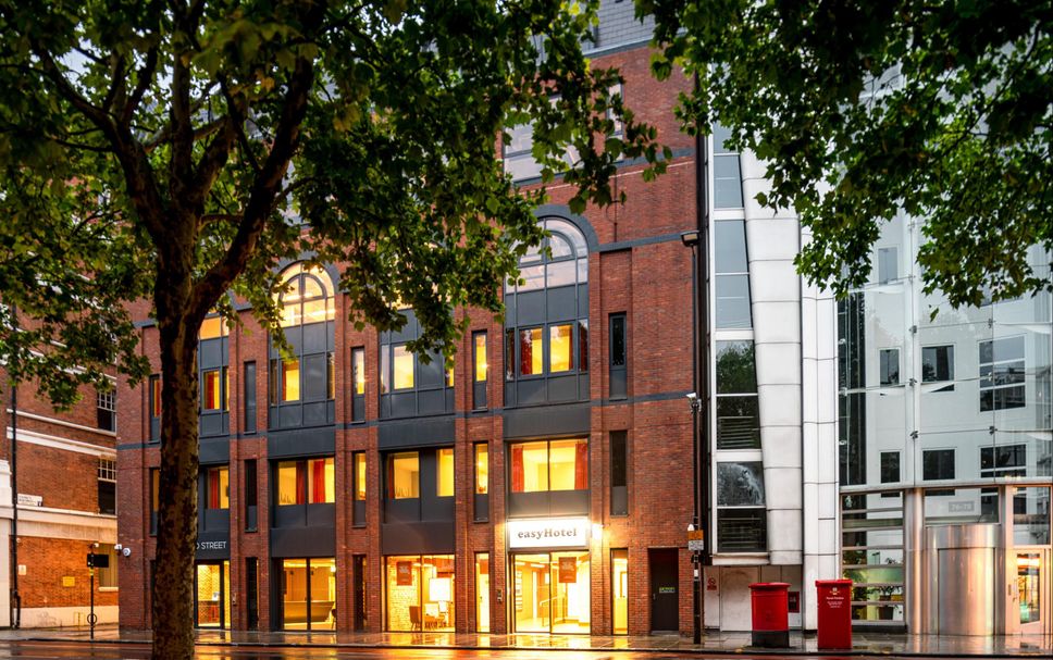 Friendly Hotels Shoreditch Dog House EasyHotel London City