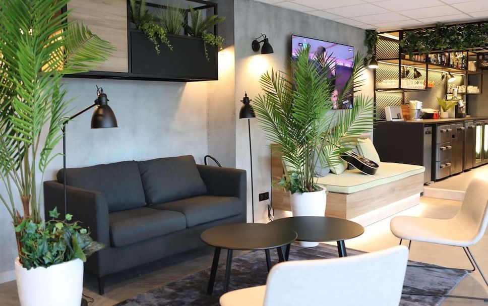 Lounge Photo