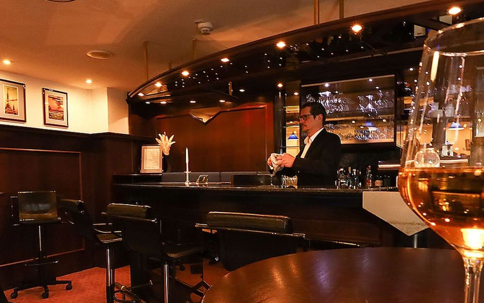 Bar Photo