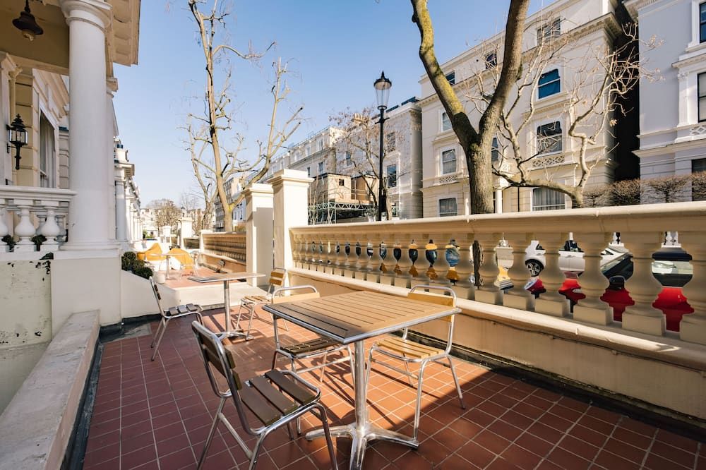 Balcony Photo