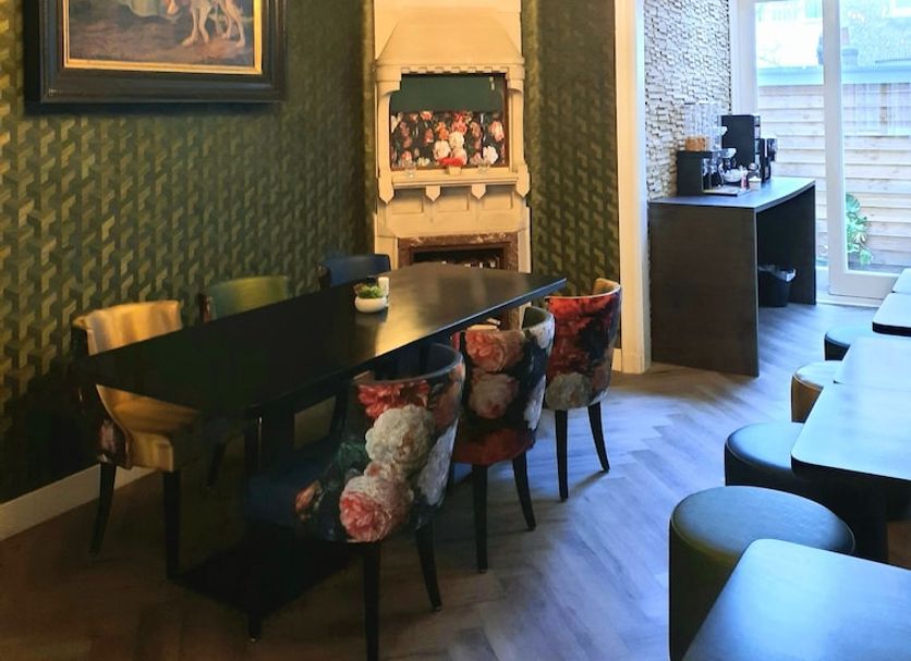 Dining room Photo