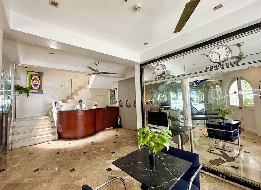 Front desk Photo
