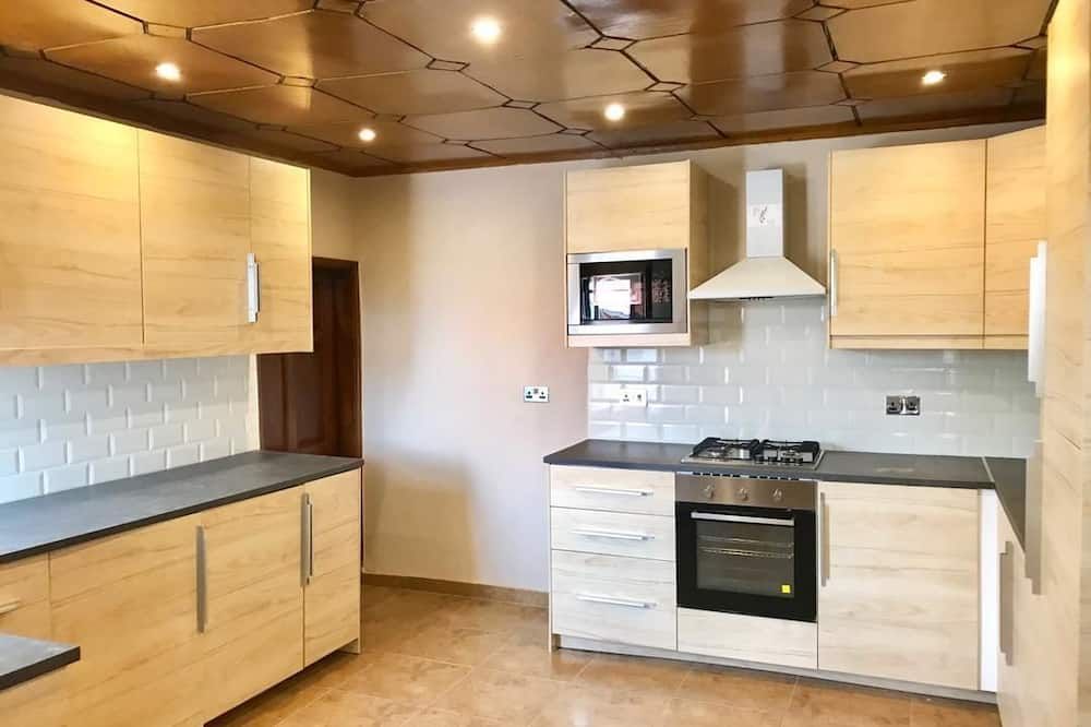Kitchen Photo