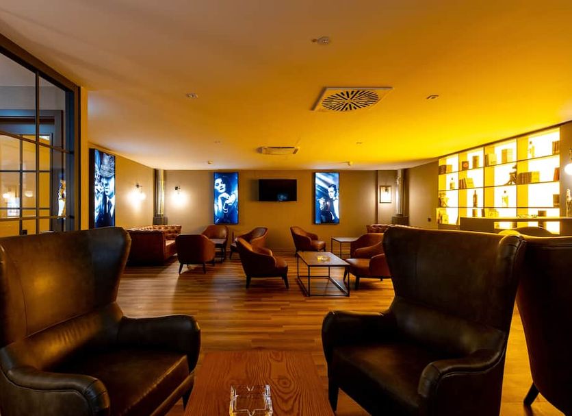 Lounge Photo