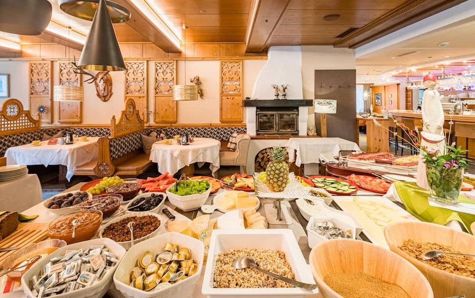 Buffet Photo