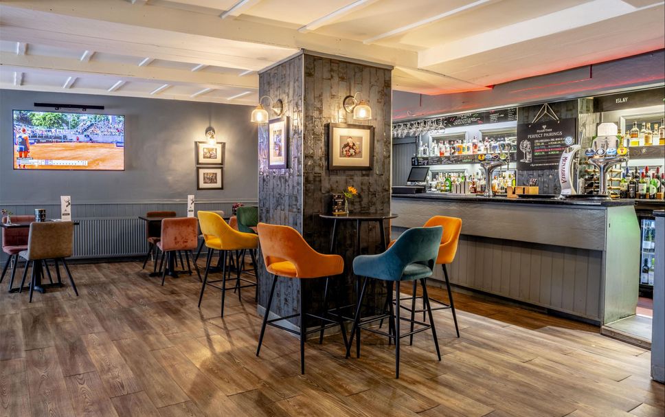 Bar Photo