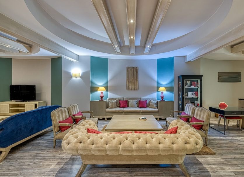 Lounge Photo