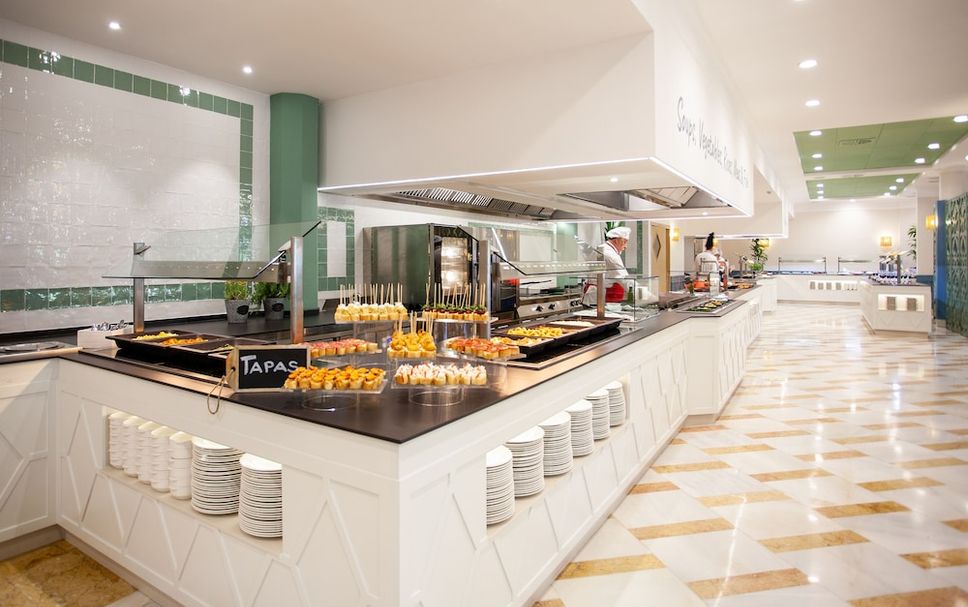 Buffet Photo