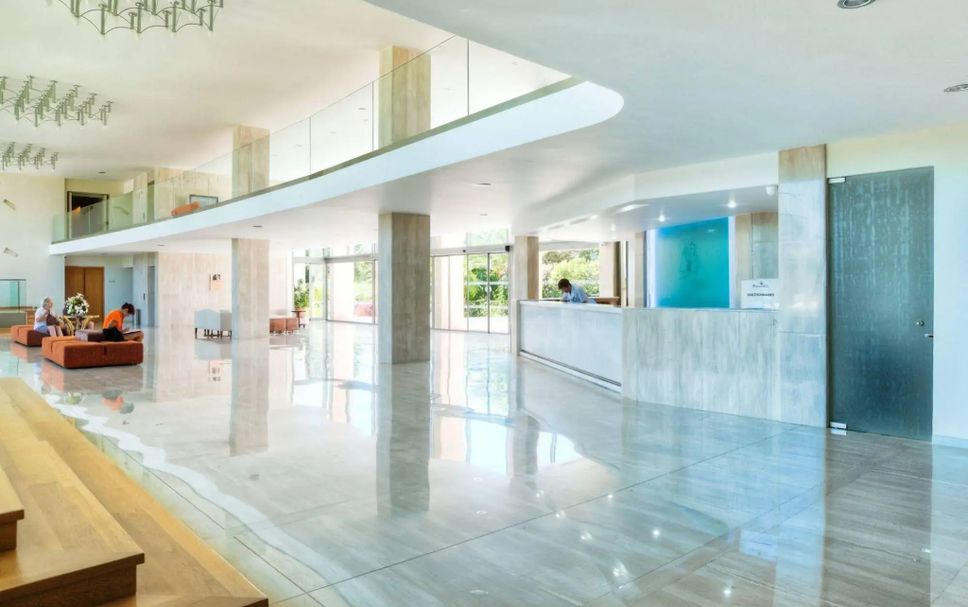 Lobby Photo