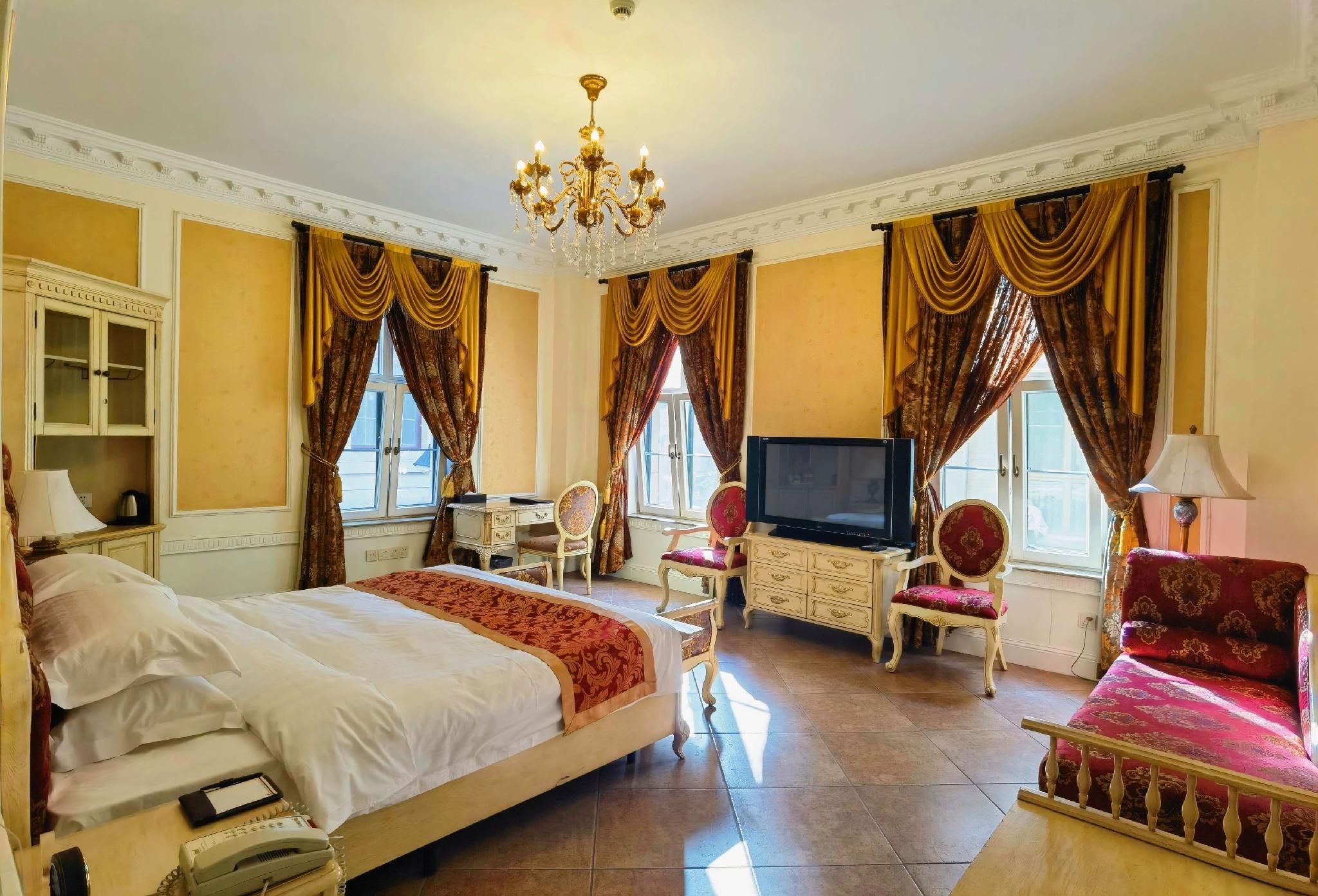 Bedroom