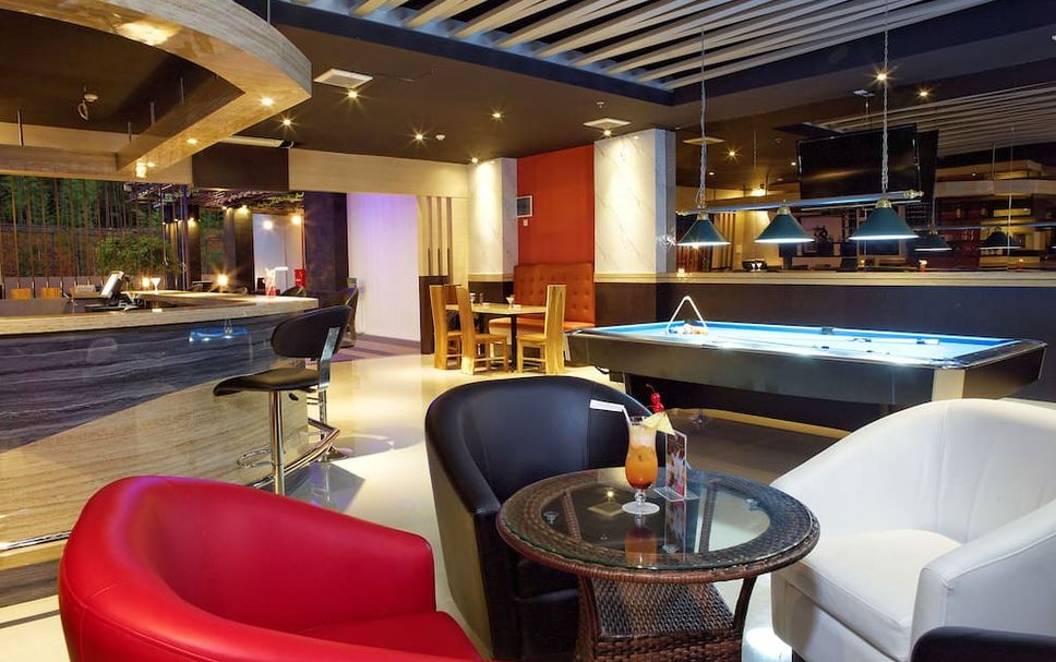 Bar Photo