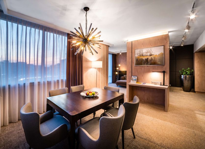Dining room Photo