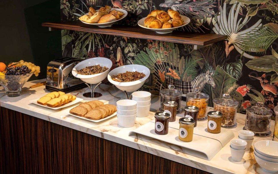 Buffet Photo