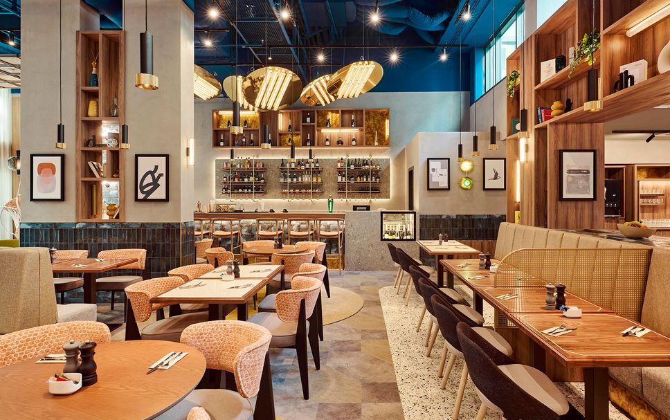 Restaurant Photo