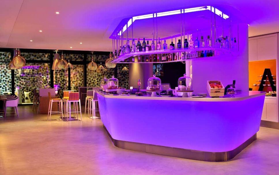 Bar Photo