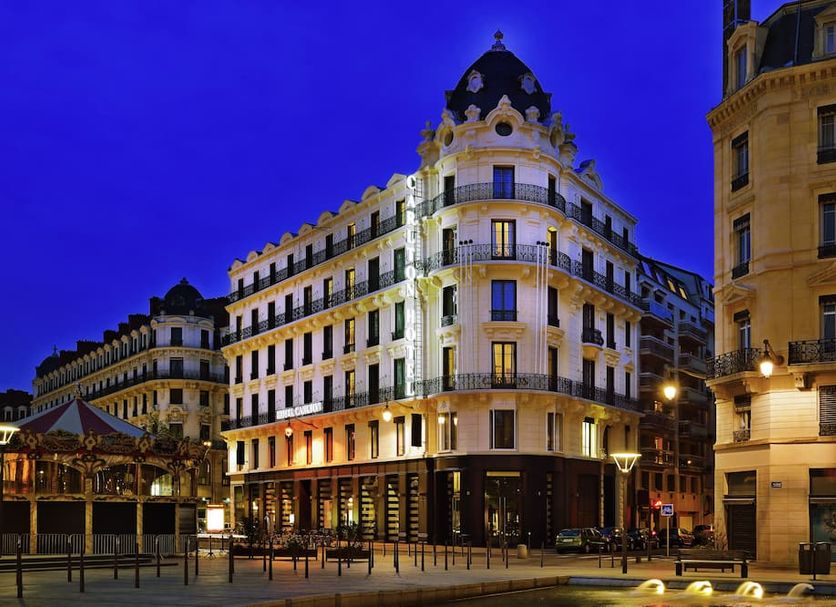 Building Photo