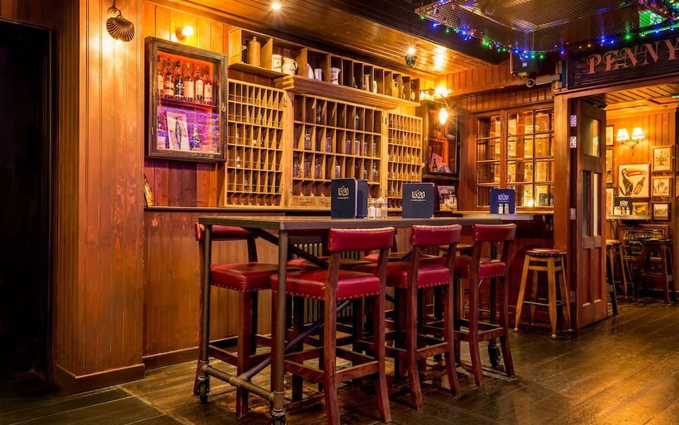 Bar Photo