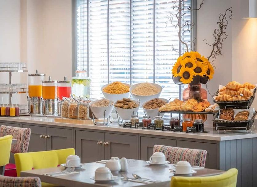 Buffet Photo