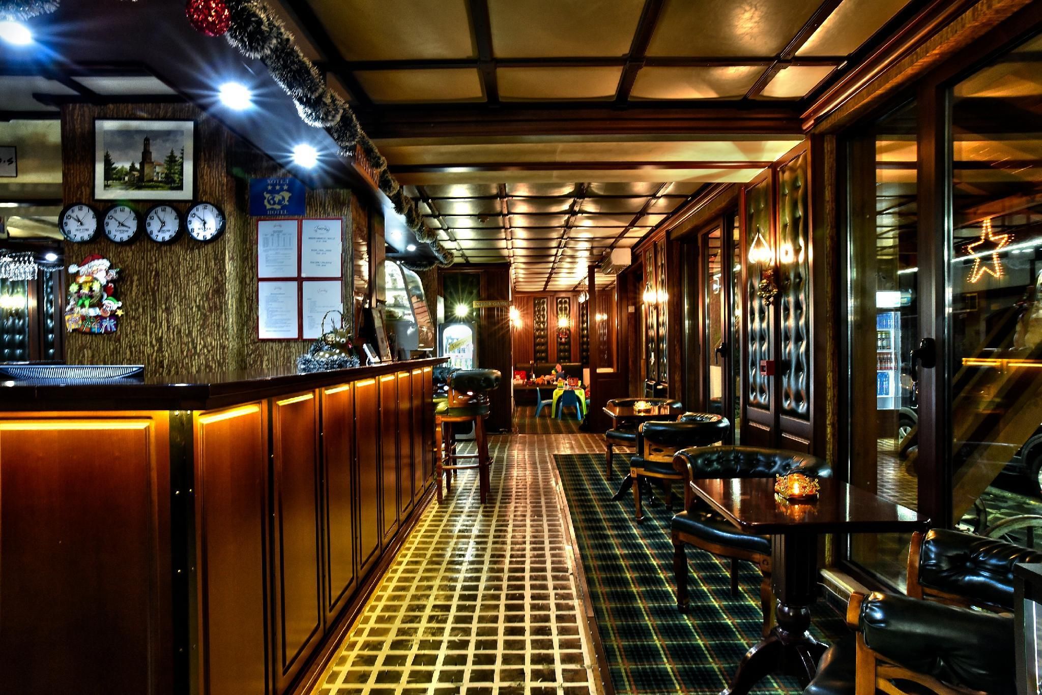 Bar Photo