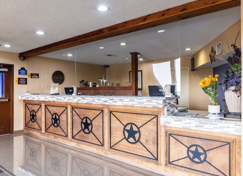 Front desk Photo