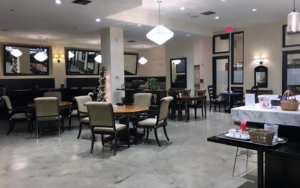 Restaurant Photo