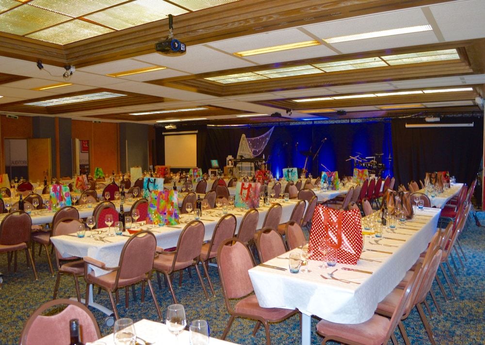 Banquet hall