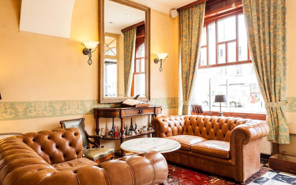 Lounge Photo
