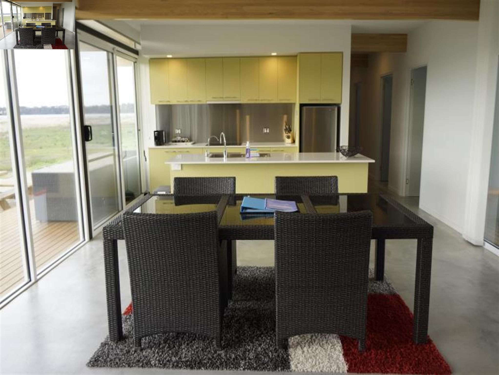 Dining room Photo