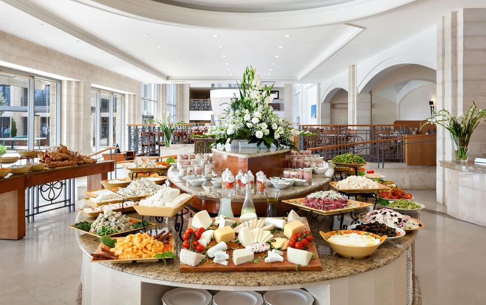Buffet Photo