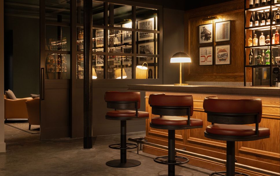 Bar Photo