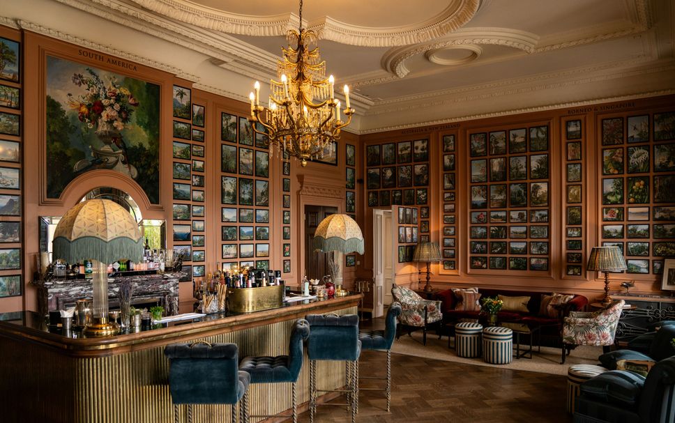 Bar Photo