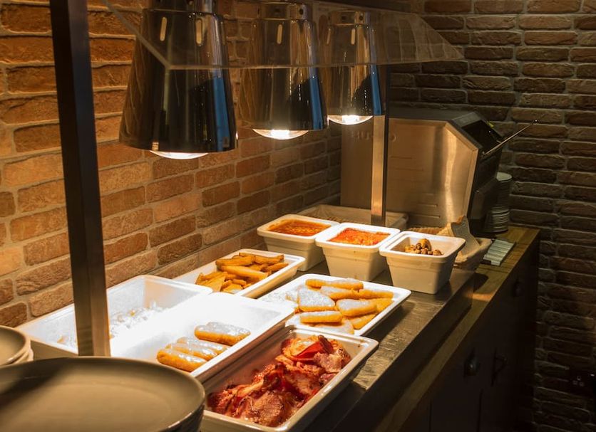 Buffet Photo